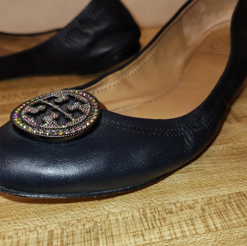 TORY BURCH Minnie Embellished Logo Travel Ballet Flat, size 7M